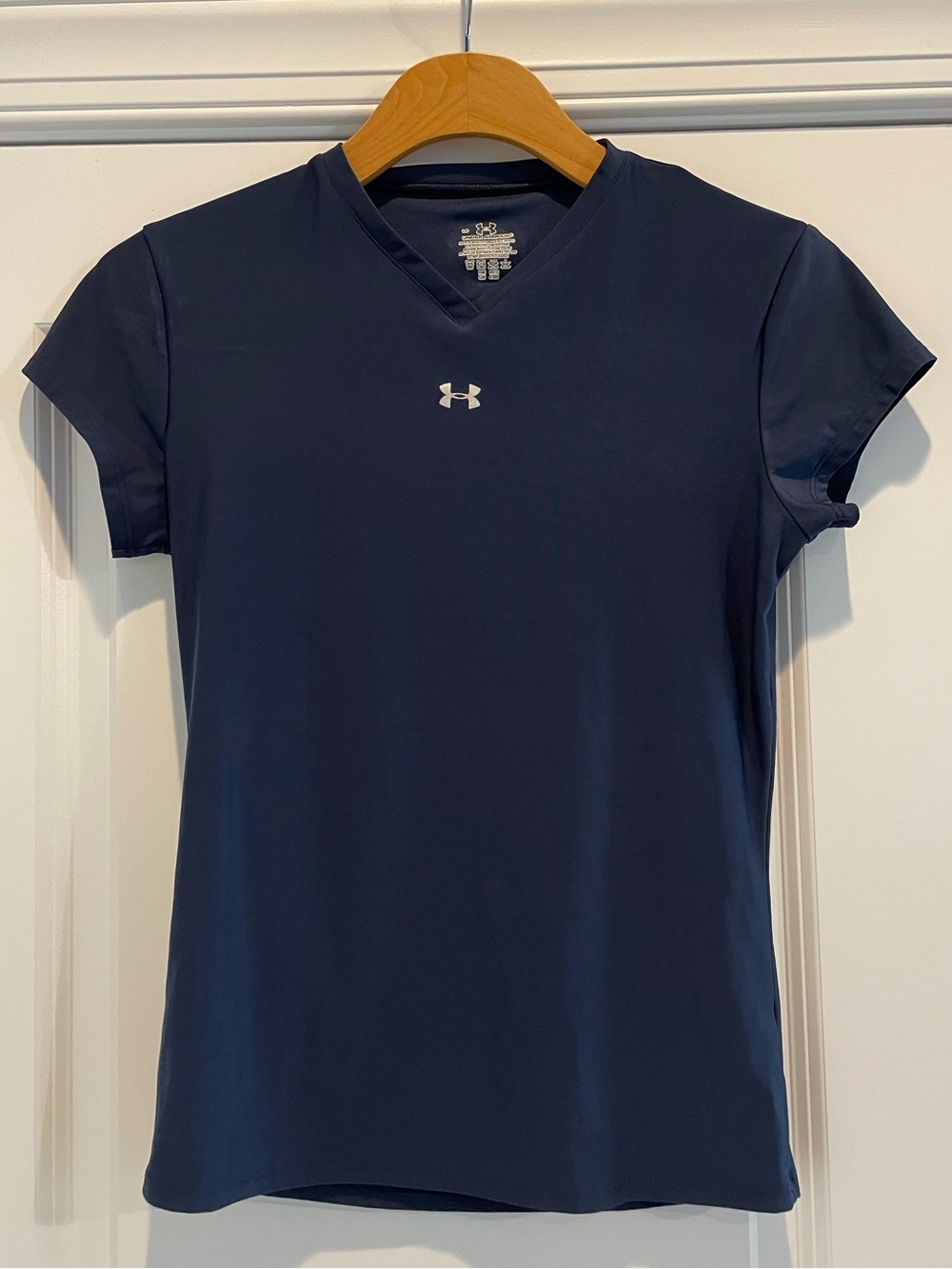 Under Armour Women's Navy Short-Sleeve V-Neck Performance Tee